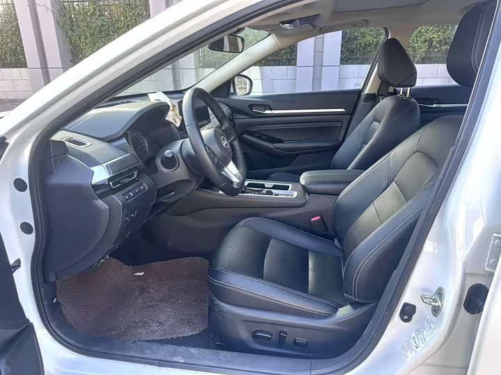 Фото 4 - Nissan Teana