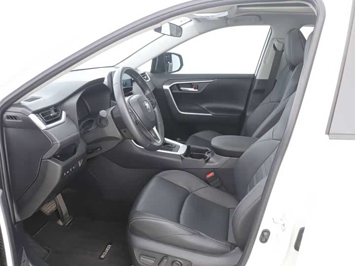 Фото 7 - Toyota Wildlander