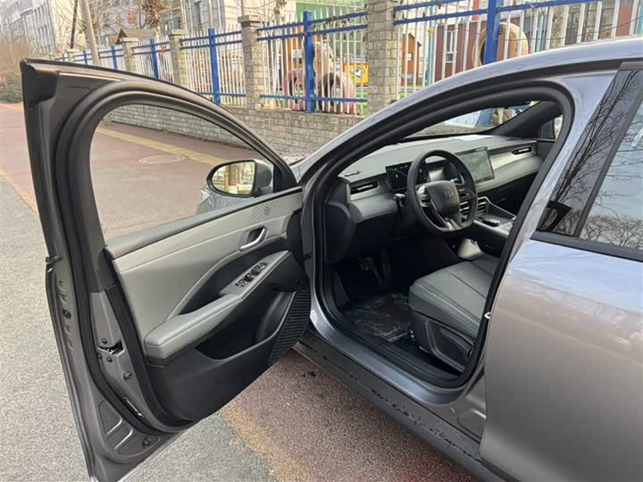 Фото 22 - BYD Qin Plus