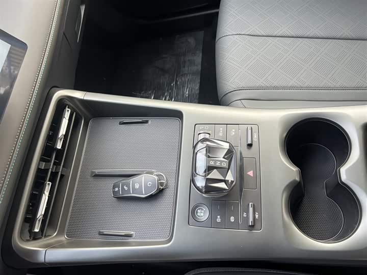 Фото 24 - BYD Qin Plus