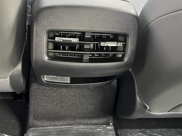 Фото 25 - BYD Qin Plus