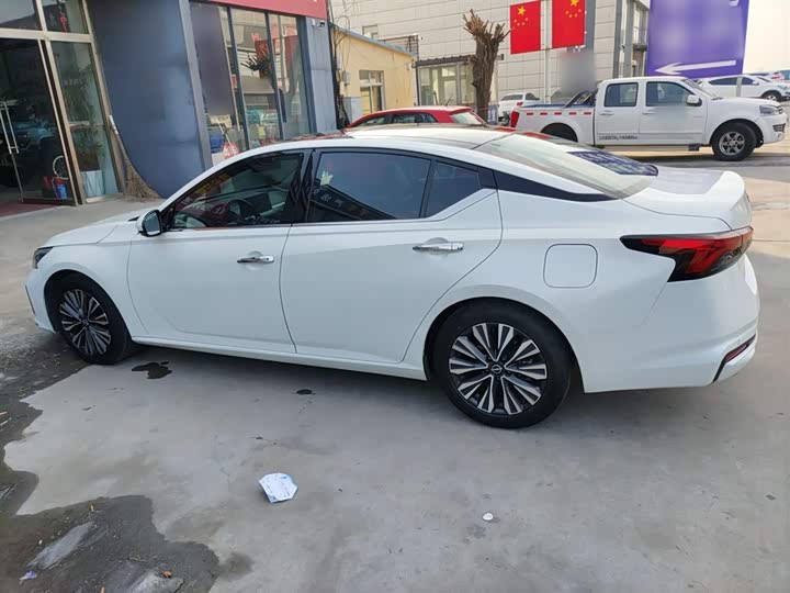 Фото 21 - Nissan Teana