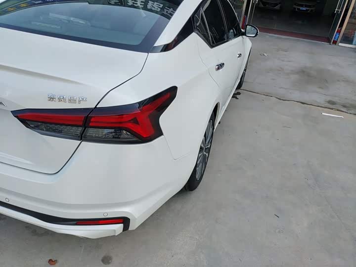 Фото 24 - Nissan Teana