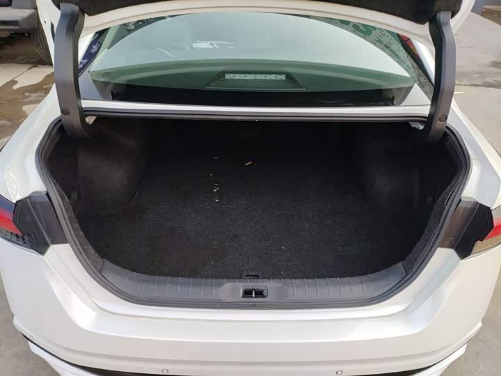 Фото 9 - Nissan Teana