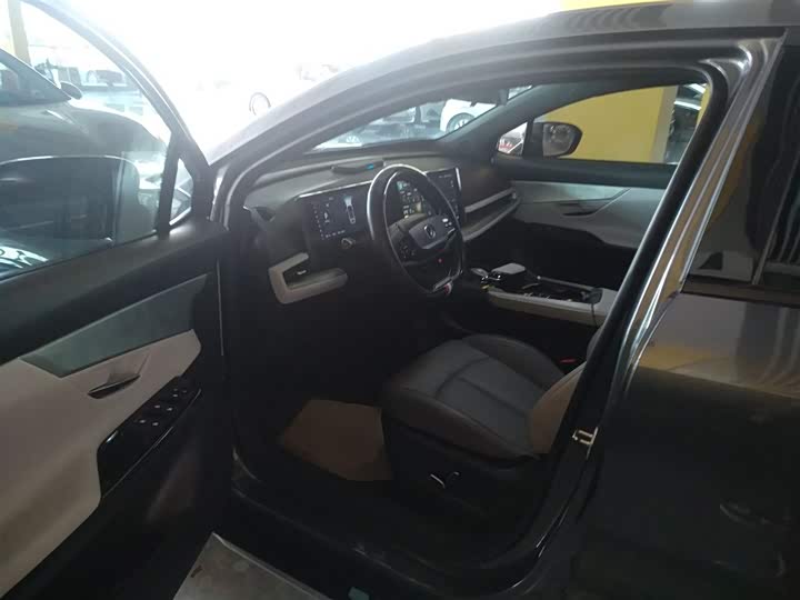 Фото 15 - Changan UNI-T