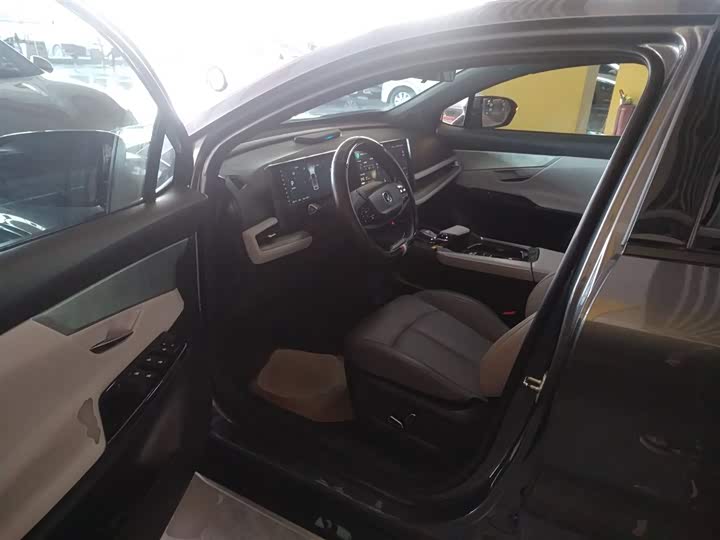 Фото 16 - Changan UNI-T