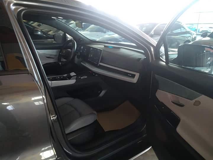 Фото 25 - Changan UNI-T