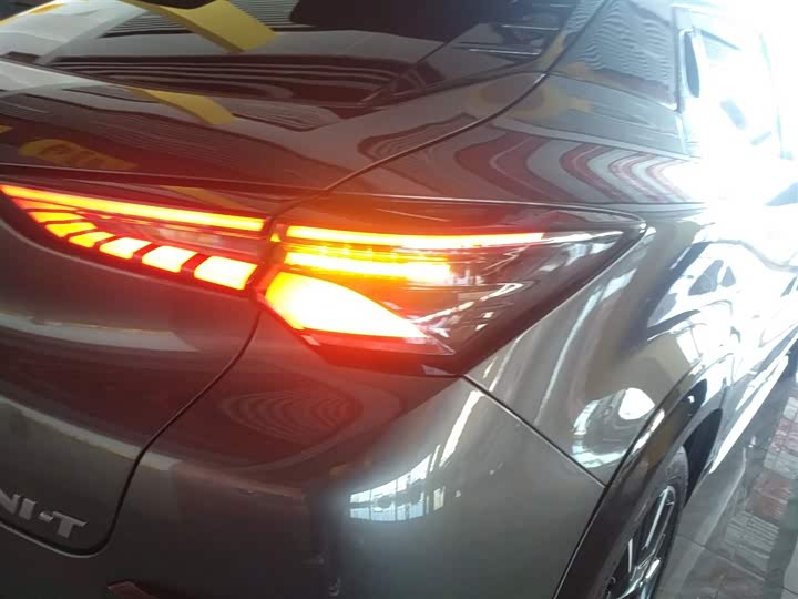 Фото 8 - Changan UNI-T