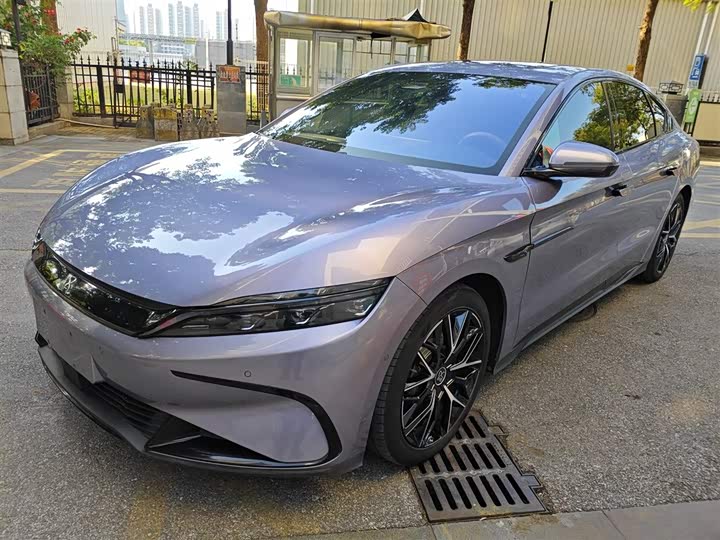 Фото 2 - BYD Han