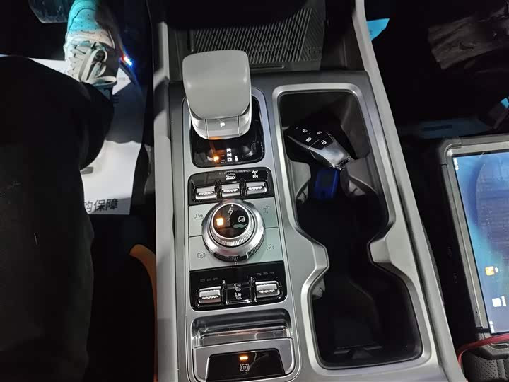 Фото 14 - BAIC Beijing BJ40 Hybrid