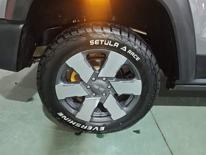 Фото 26 - BAIC Beijing BJ40 Hybrid