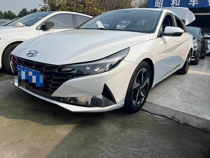 Фото 1 - Hyundai Elantra N line