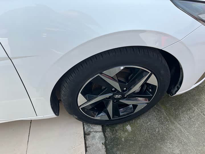 Фото 13 - Hyundai Elantra N line