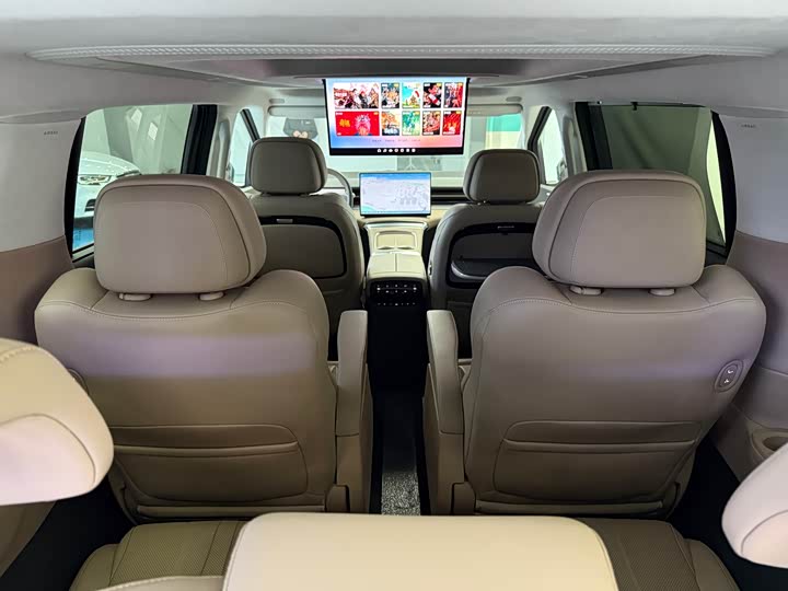 Фото 15 - XPeng X9