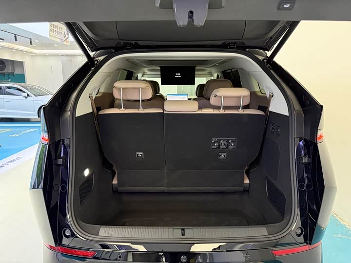 Фото 16 - XPeng X9