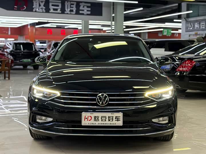 Фото 16 - Volkswagen Magotan