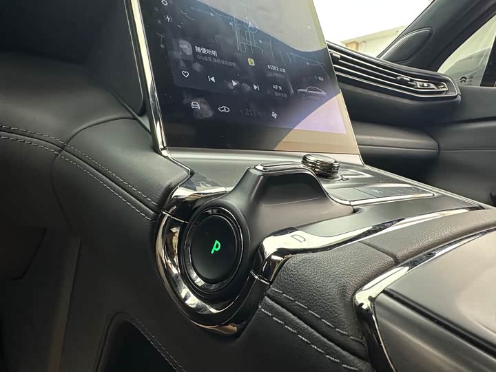 Фото 8 - Nio EC6