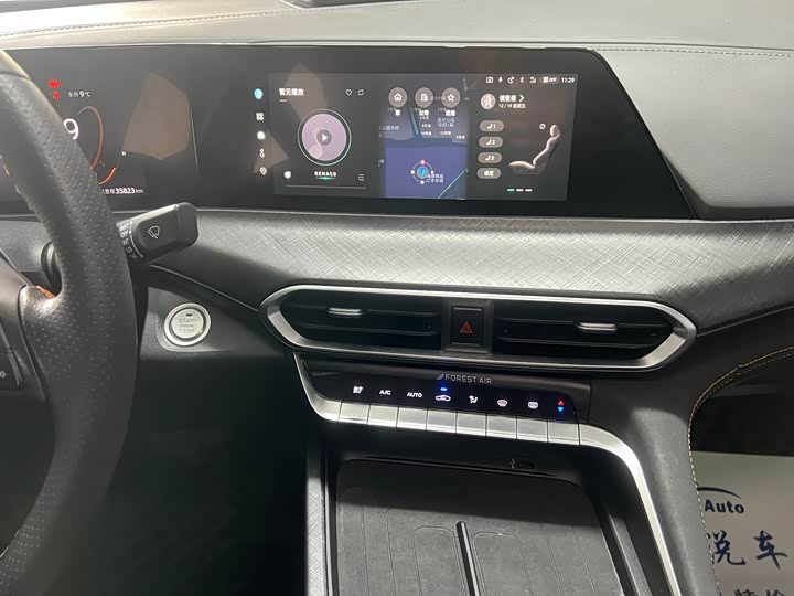 Фото 11 - Changan UNI-T