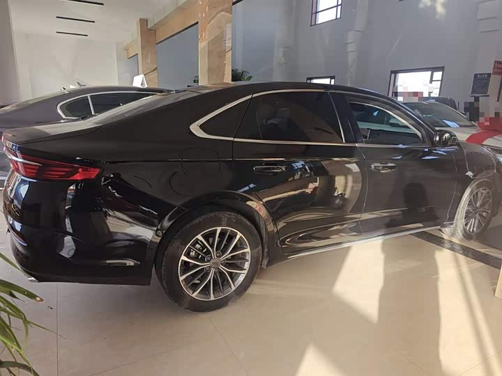 Фото 7 - Geely Preface