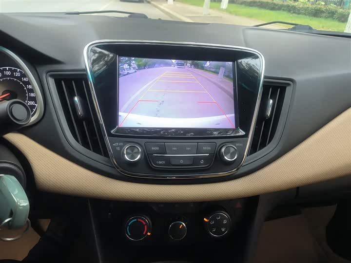 Фото 13 - Chevrolet Monza