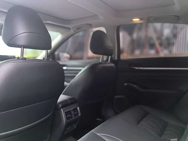 Фото 4 - Nissan Teana