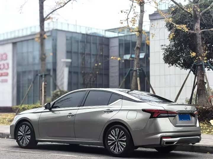 Фото 8 - Nissan Teana