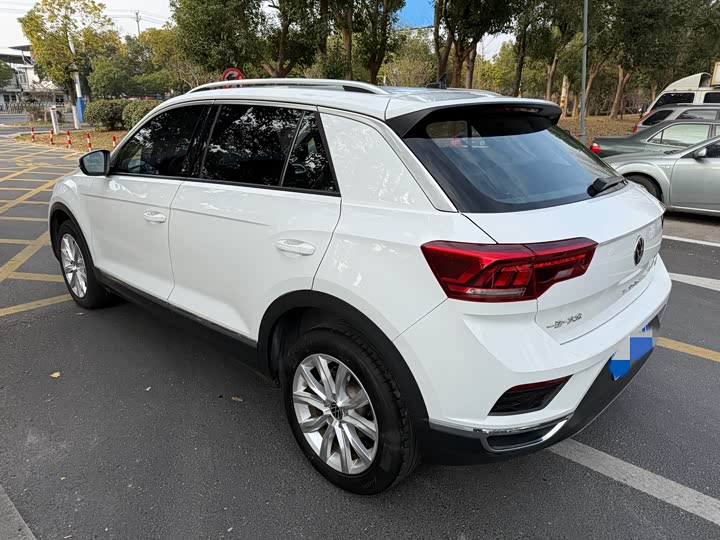 Фото 4 - Volkswagen T-Roc