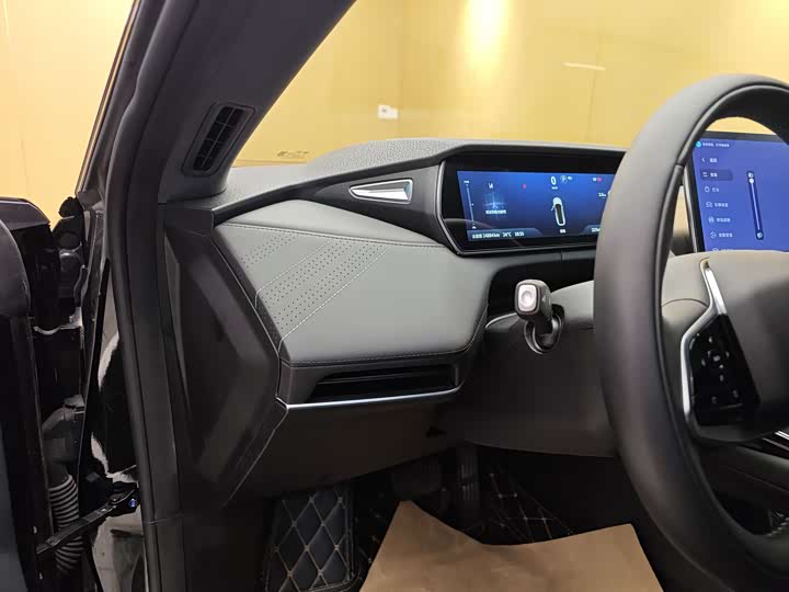 Фото 12 - Changan Deepal SL03