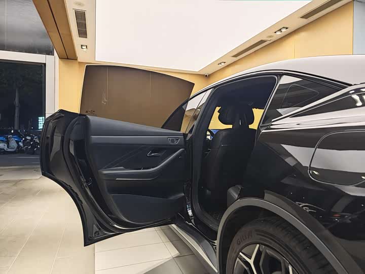 Фото 22 - Changan Deepal SL03