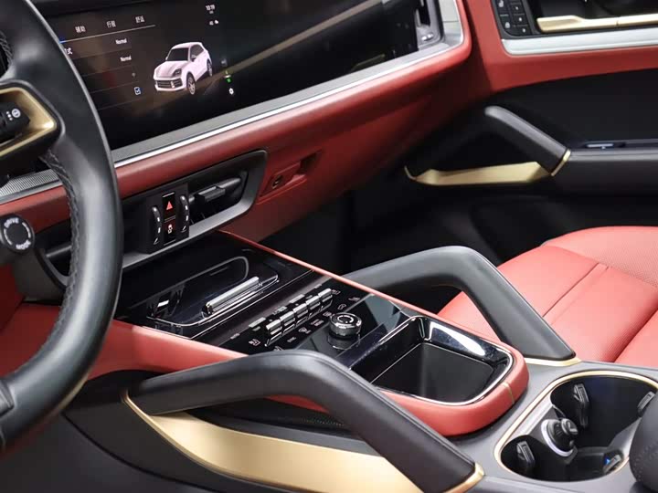 Фото 11 - Porsche Cayenne