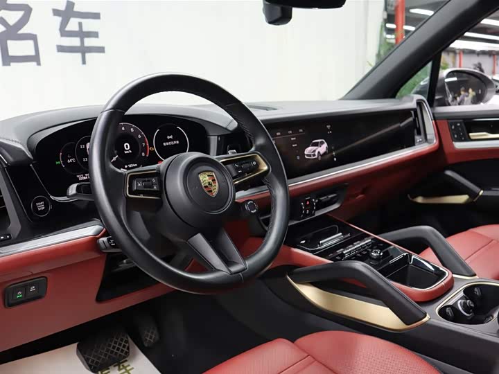 Фото 8 - Porsche Cayenne