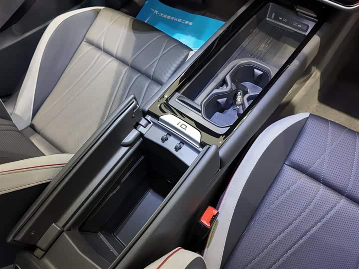 Фото 8 - Volkswagen ID.7 Vizzion