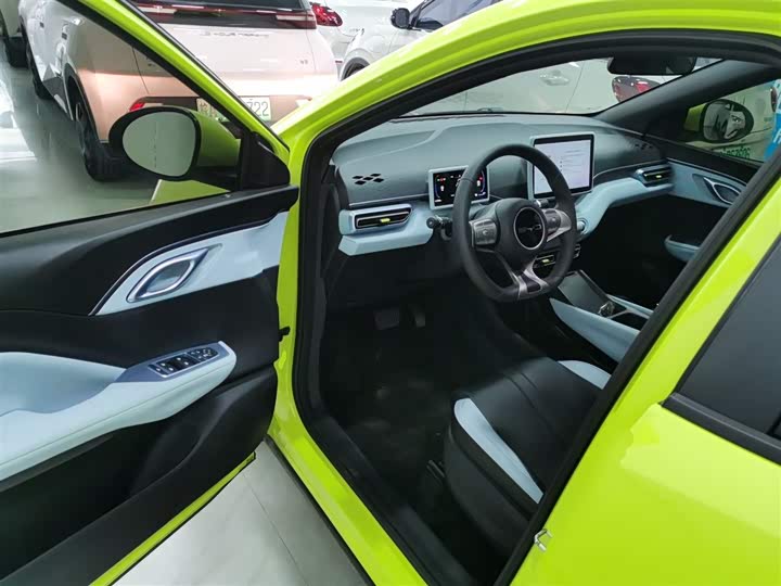 Фото 16 - BYD Seagull