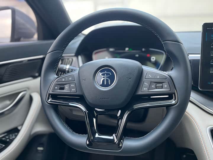 Фото 11 - BYD Song Plus Hybrid/EV