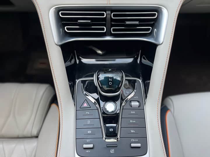 Фото 13 - BYD Song Plus Hybrid/EV