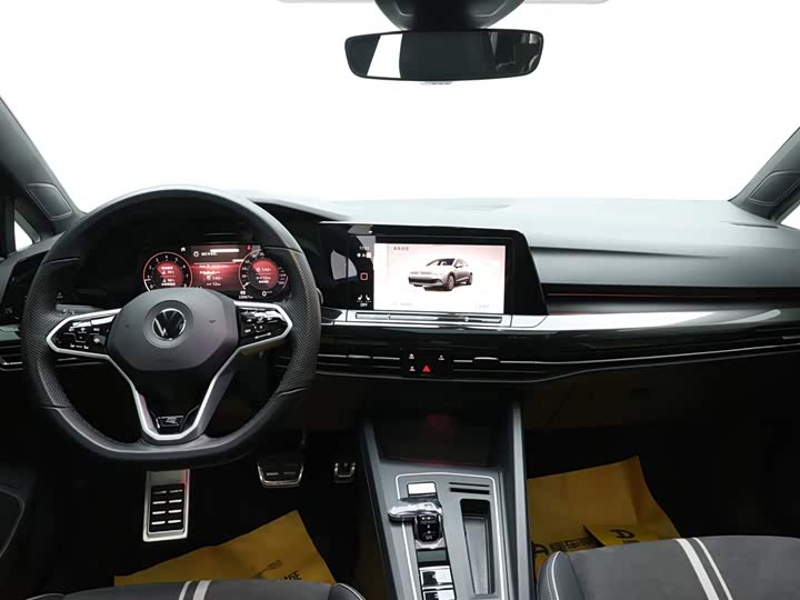 Фото 15 - Volkswagen Golf