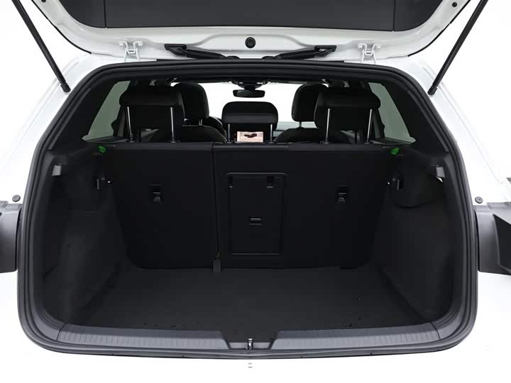 Фото 8 - Volkswagen Golf