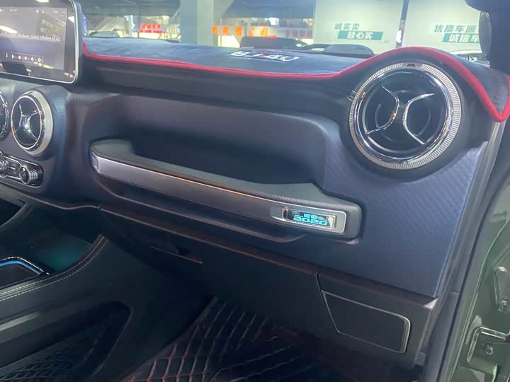 Фото 12 - BAIC Beijing BJ40