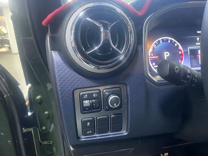 Фото 20 - BAIC Beijing BJ40