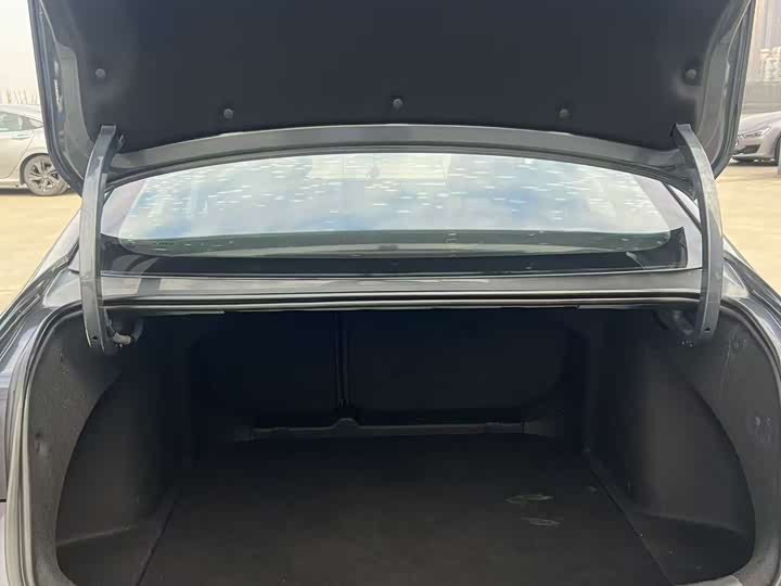 Фото 17 - Geely Preface