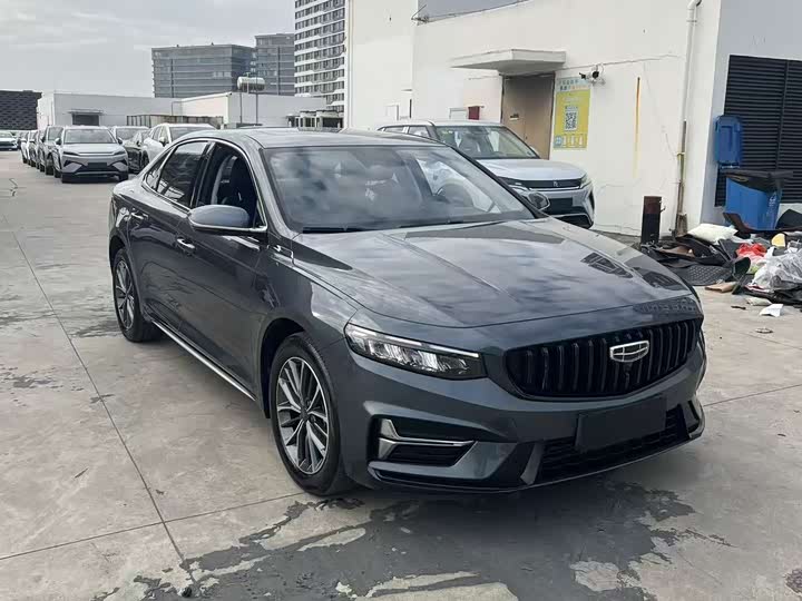 Фото 3 - Geely Preface