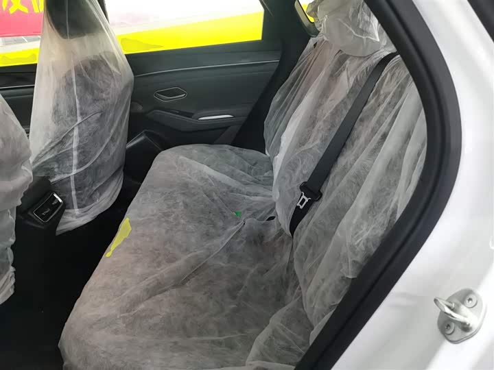 Фото 17 - BYD Qin L