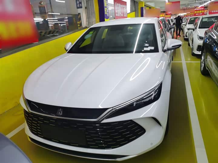 Фото 3 - BYD Qin L