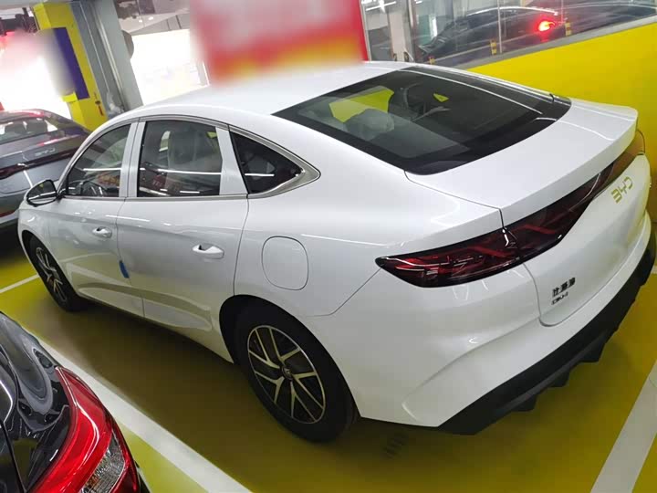 Фото 5 - BYD Qin L