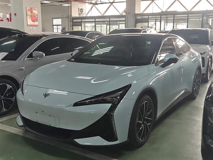 Фото 1 - BAIC Arcfox Alpha S5