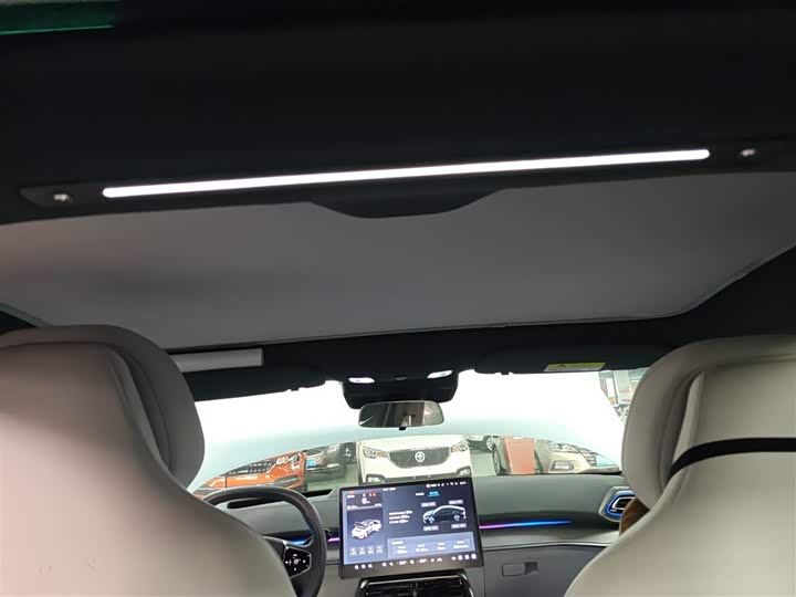 Фото 18 - BAIC Arcfox Alpha S5