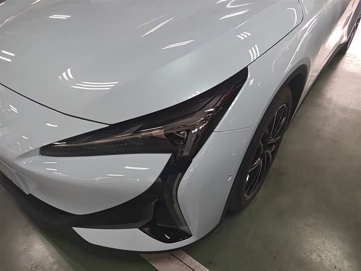 Фото 24 - BAIC Arcfox Alpha S5