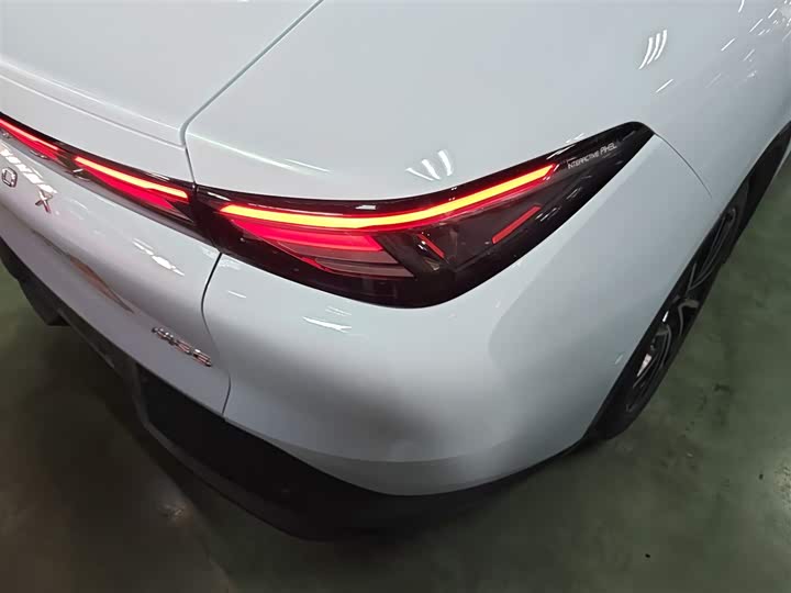 Фото 8 - BAIC Arcfox Alpha S5