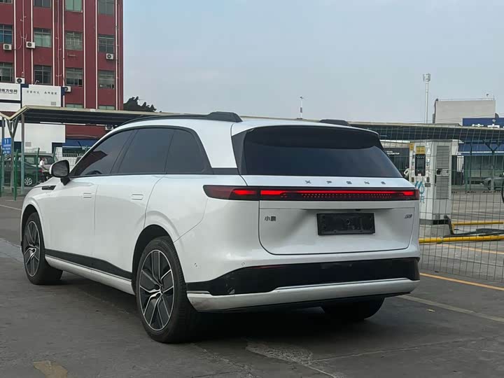 Фото 7 - XPeng G9