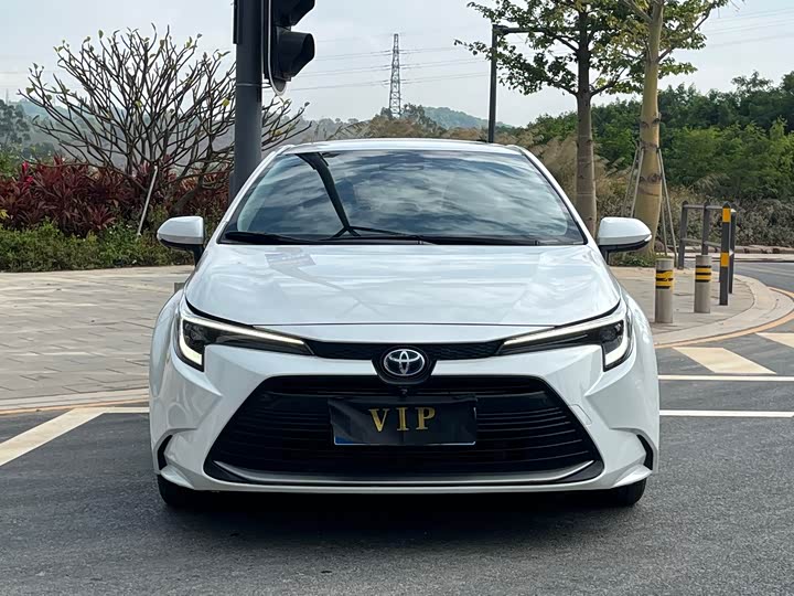 Фото 2 - Toyota Levin